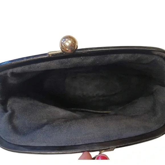 Charles David  Black Leather Chainlink Purse - Picture 8 of 10